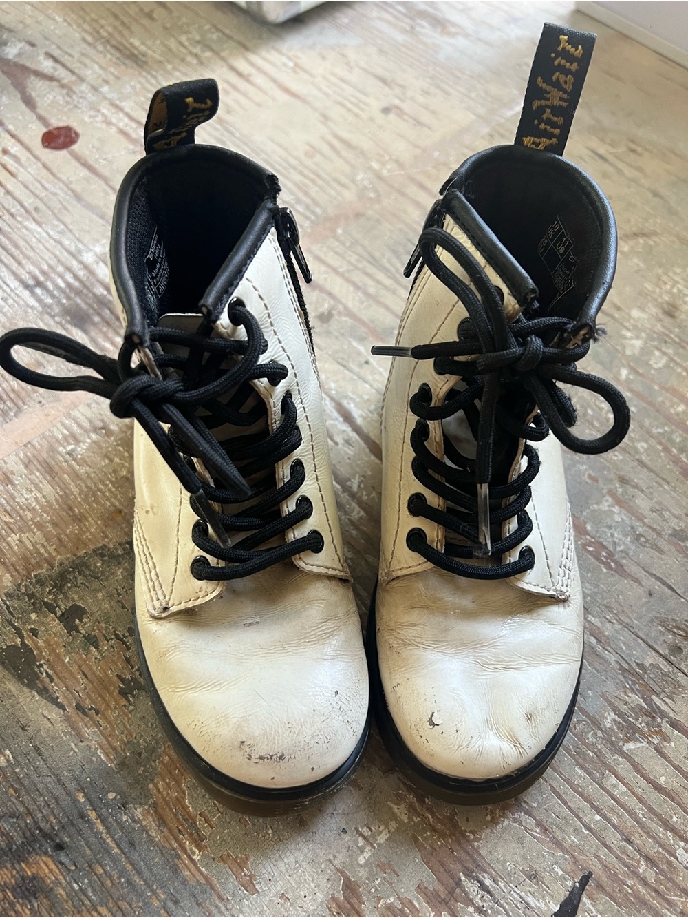 Dr Marten Kids White Leather Lace-Up Boots